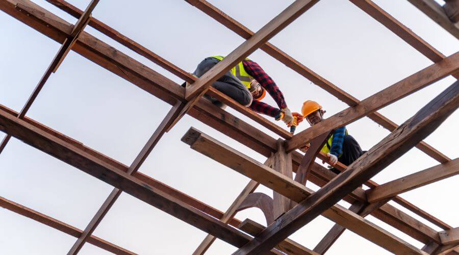Professional residential roofers in Brightwood, OR